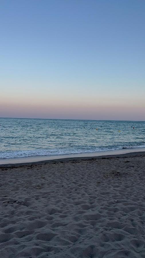 Fuengirola Sweet Apartamentアパートメント エクステリア 写真